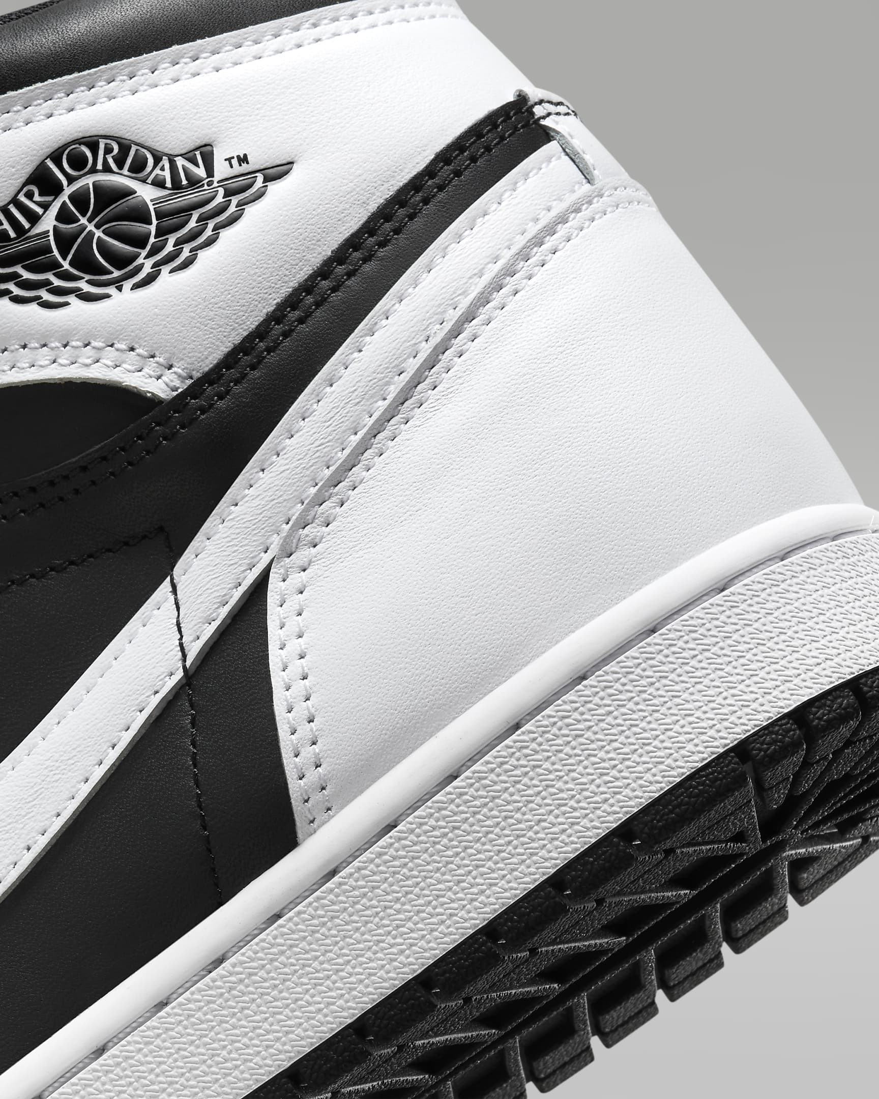 AIR JORDAN 1 RETRO High OG " Black & White " #