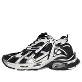 (WMNS) Balenciaga Runner 'White Black White' 677402W3RB29010 #