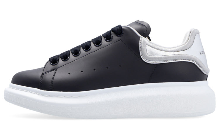 (WMNS) Alexander McQueen Larry Oversized Sneakers 'Black White' 685666WIBN64063 #