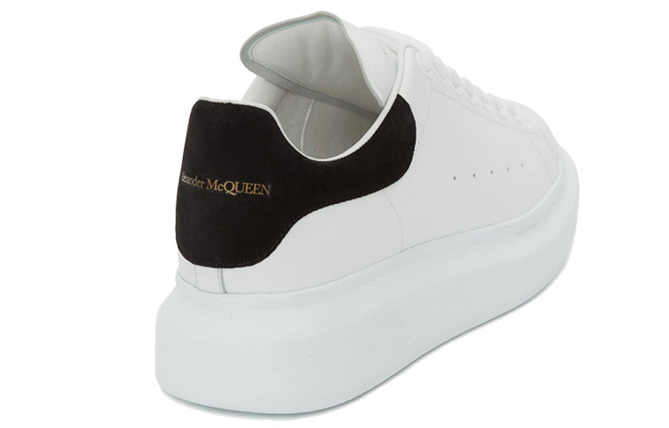 (WMNS) Alexander McQueen Oversized Sneaker 'White Black Suede' 553770WHGP79061 #