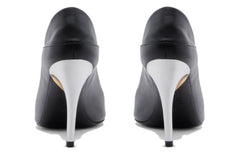 (WMNS) Alexander McQueen Armadillo Mules 'Black Silver' 780699WIEA91399 #