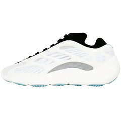 YEEZY 700 WHITE #