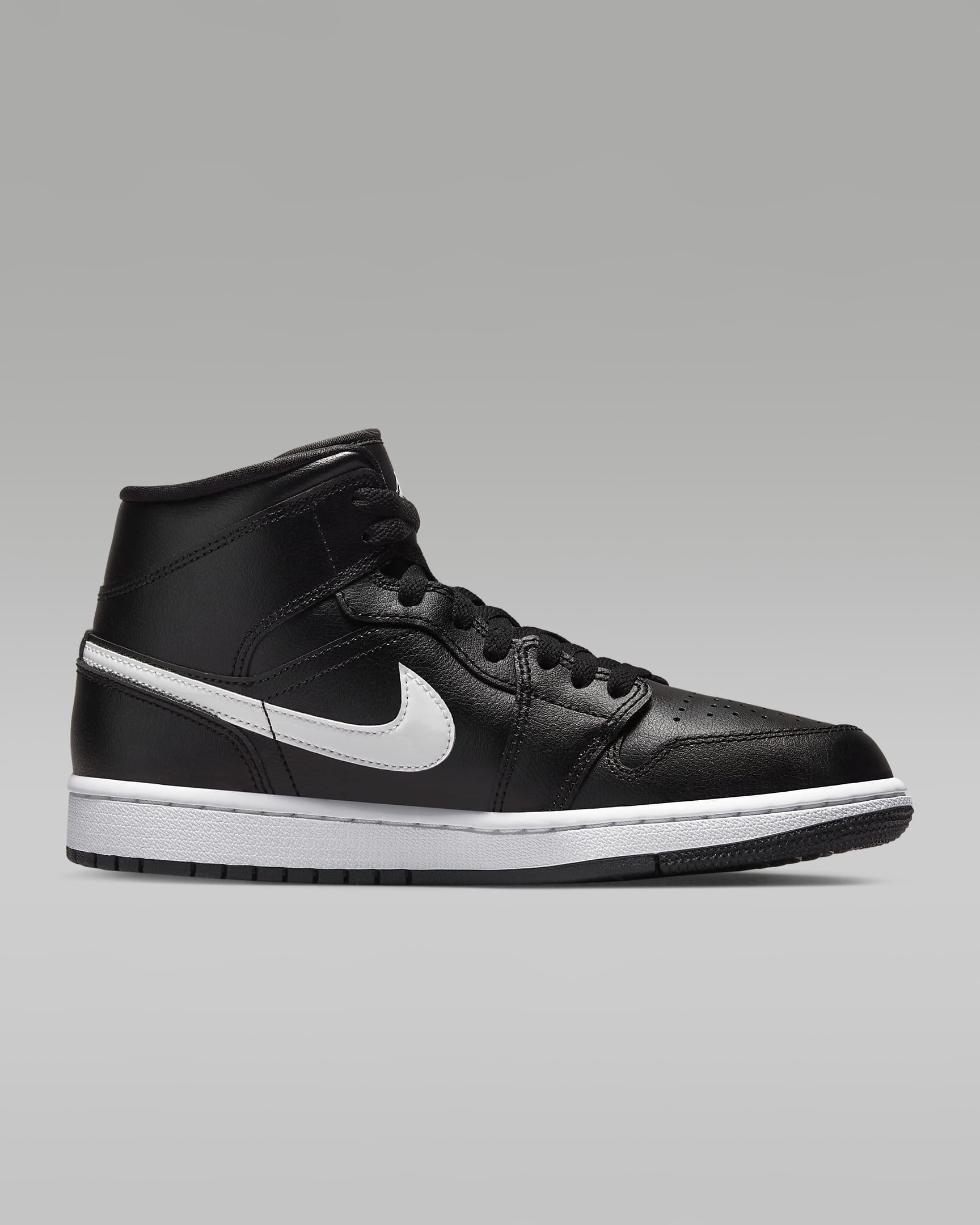 AIR JORDAN 1 MID Black/White #