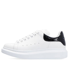 (WMNS) Alexander McQueen Oversized Sneaker 'White Black' 553770WHXMY9061 #