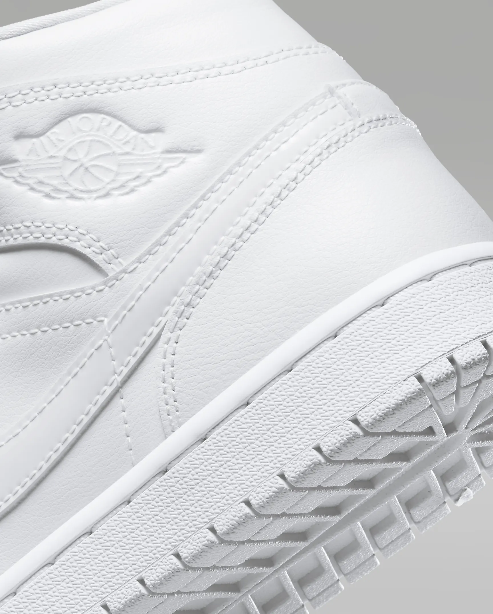 AIR JORDAN 1 MID White #